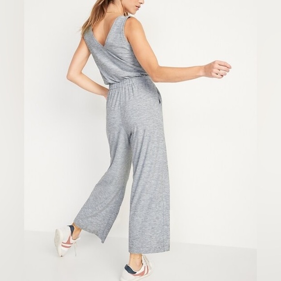 Women’s OLD NAVY Breathe ON Waist-Defined Sleeveless Jumpsuit size XXL - Picture 12 of 13